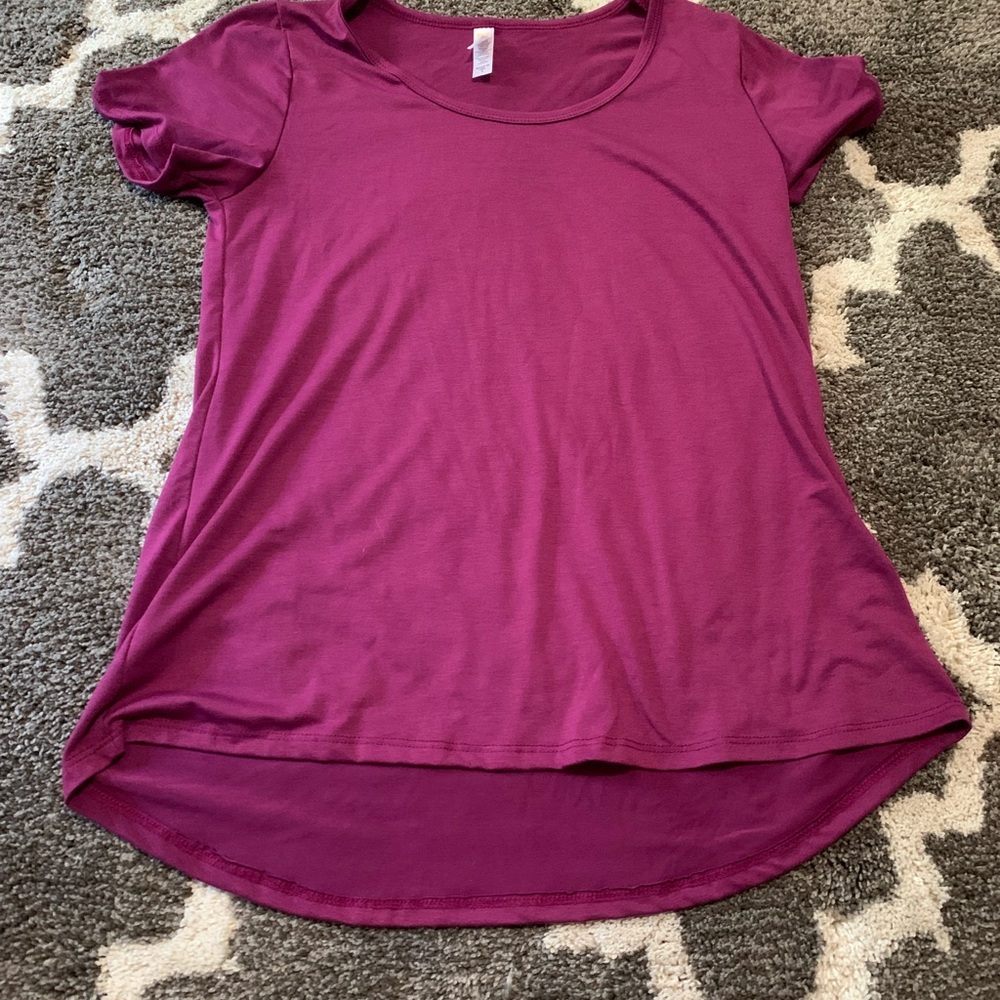 Lularoe classic tee